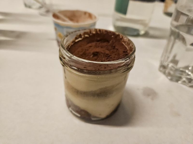 Dessert mit Emmi-Glace und Tiramisu an der Generalversammlung 2026