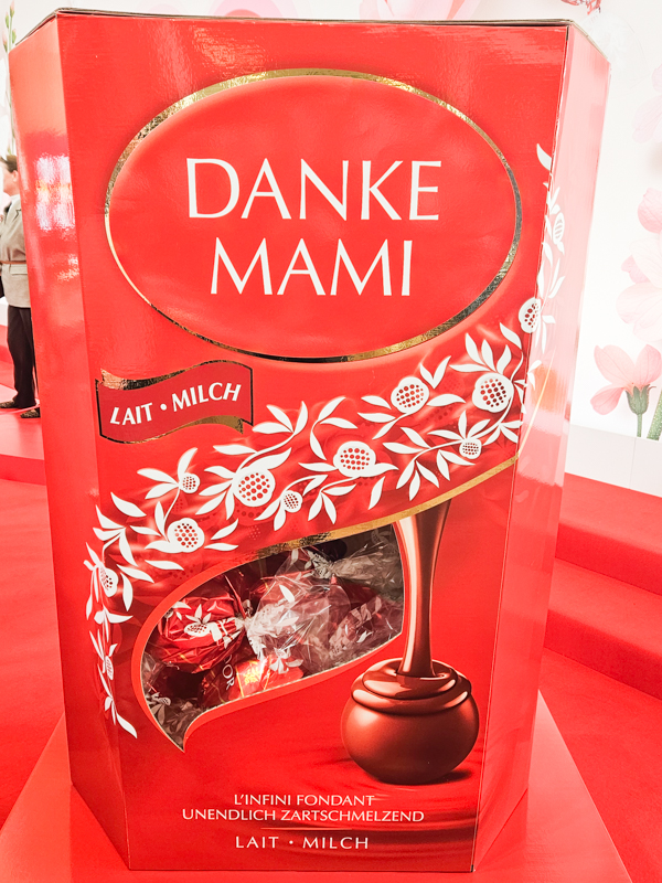 Lindt Maîtres Chocolatiers empfangen die Aktionärinnen und Aktionäre