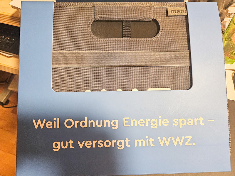 WWZ Aktionärsgeschenk: praktische Faltbox